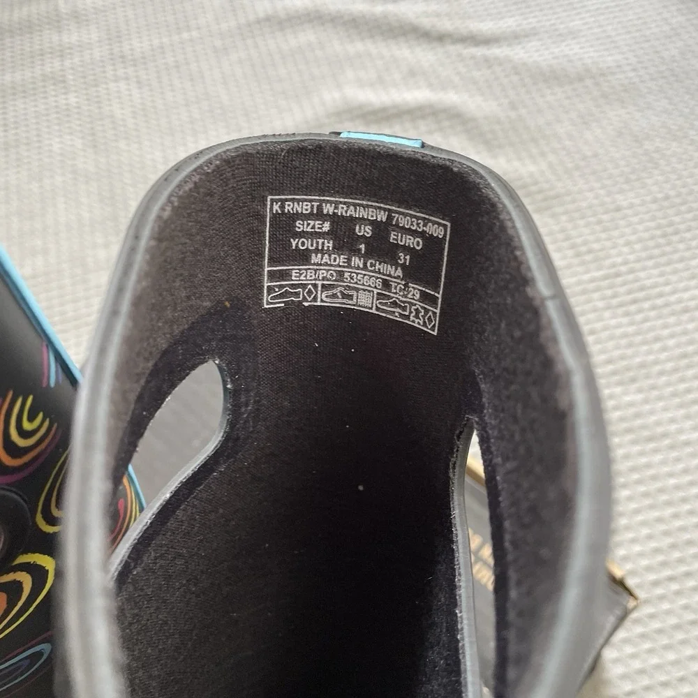 New Kids Bogs Rainbow Rain Boots Size 1 Black Multi Pull On